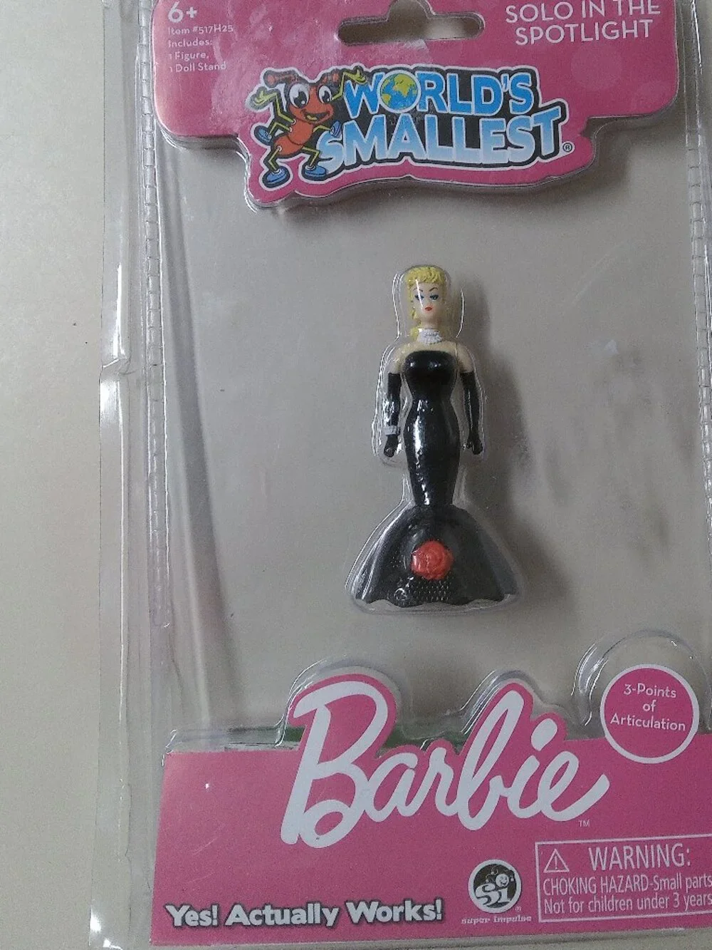 New Worlds Smallest Barbie RARE Solo In The Spotlight Mini Figure